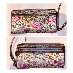 COACH colorful women’s wristlet